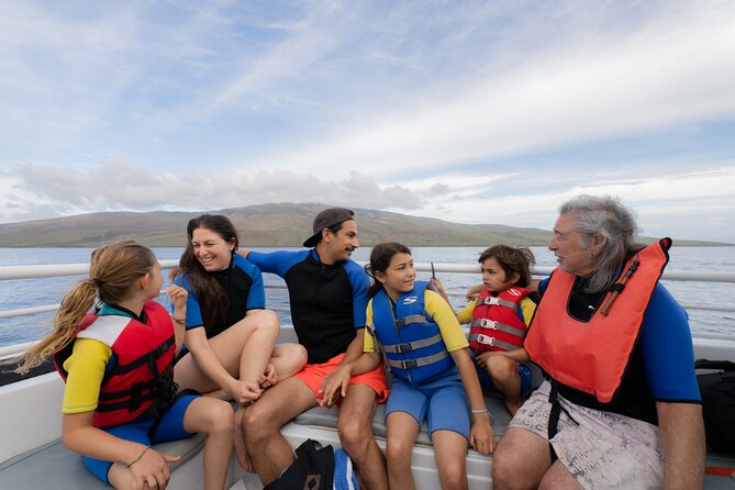 Maui Snorkeling Adventure to Molokini and Turtle Town - Breakfast before the open-water ride