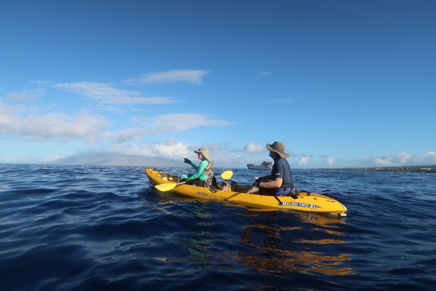 Maui: Turtle Town Kayak and Snorkel Tour - The 1.5-mile route across Makena Bay