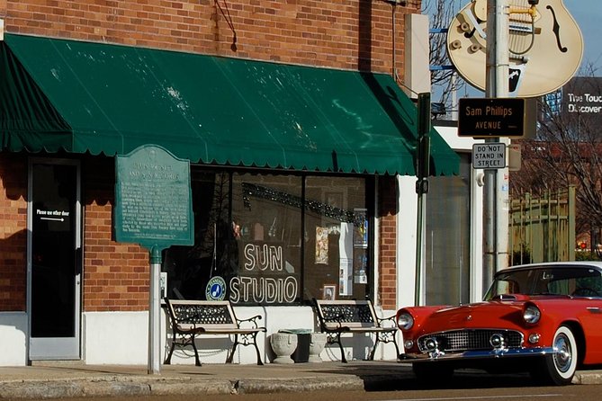 Memphis Mojo Bus Tour - The Memphis Mojo experience in six useful points