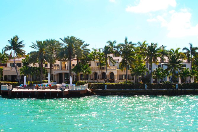 Miami Biscayne Bay rich and famous Sightseeing Boat Tour - The Venetian Islands: grand homes with a quieter setting