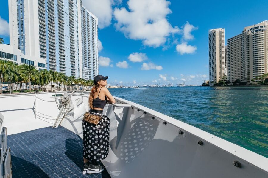 Miami: Half-Day Open-Top Bus Tour Plus Biscayne Bay Cruise - Little Havana and Miamis Cuban identity