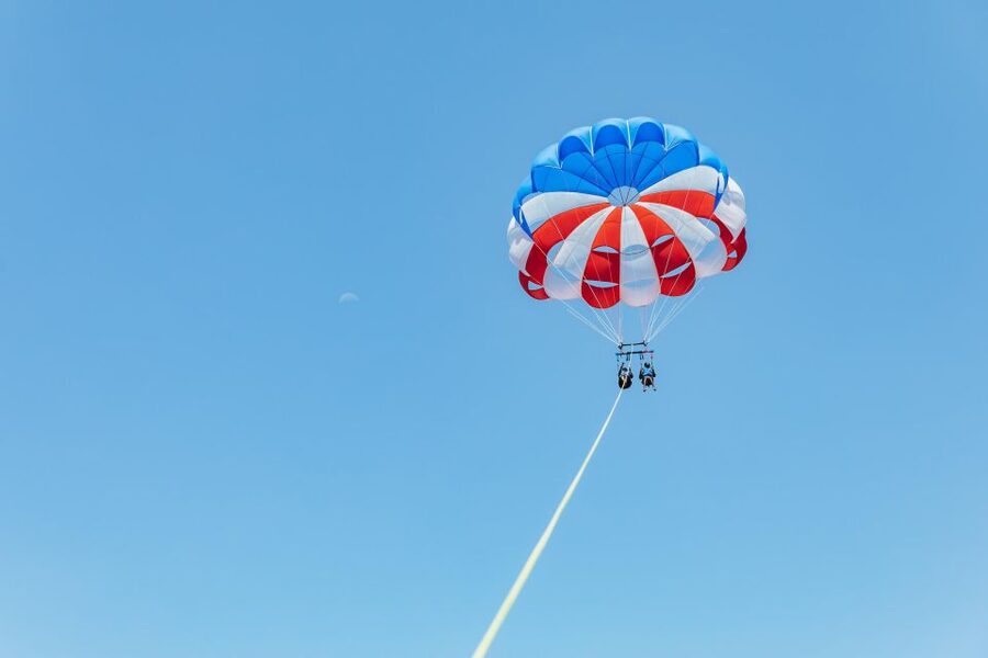 Miami: Parasailing Experience in Biscayne Bay - Flying high above Biscayne Bay