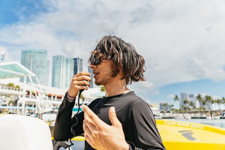 Miami: Sightseeing Speedboat Tour - Music, Jokes, and the Guide’s Role