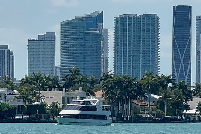Miami Skyline Boat Cruise Past Millionaire's Homes Optional Stop - The Venetian, Sunset, and Star Islands