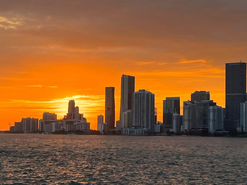 Miami Skyline Sightseeing Cruise and Millionaire Mansions - What the $35 Miami cruise actually gives you
