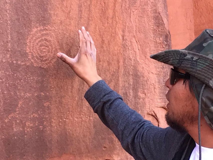 Monument Valley: Backcountry Jeep Tour with Navajo Guide - Arches, windows, and the hidden shapes of the valley
