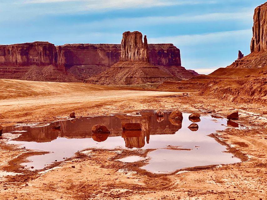Monument Valley: Highlights Tour with Backcountry Access - The backcountry arches and Anasazi ruins