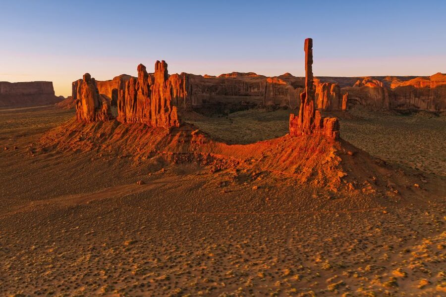Monument Valley: Sunset Tour with Navajo Guide - Music, stories, and the guides