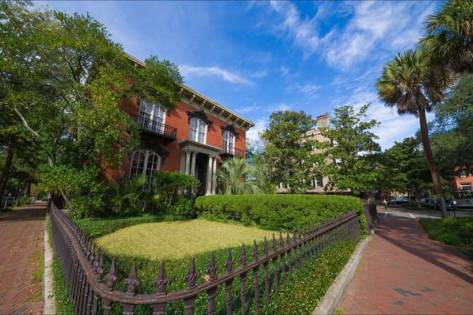 Narrated Historic Savannah Sightseeing Trolley Tour - What the guide style is really like