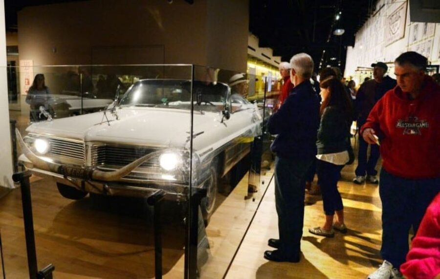 Nashville: Country Music Hall of Fame and Museum - How long should you spend inside?