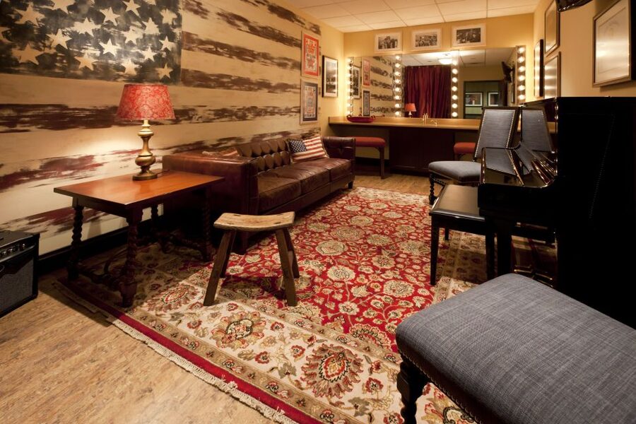 Nashville: Grand Ole Opry Backstage Tour - Stepping onto the Grand Ole Opry stage