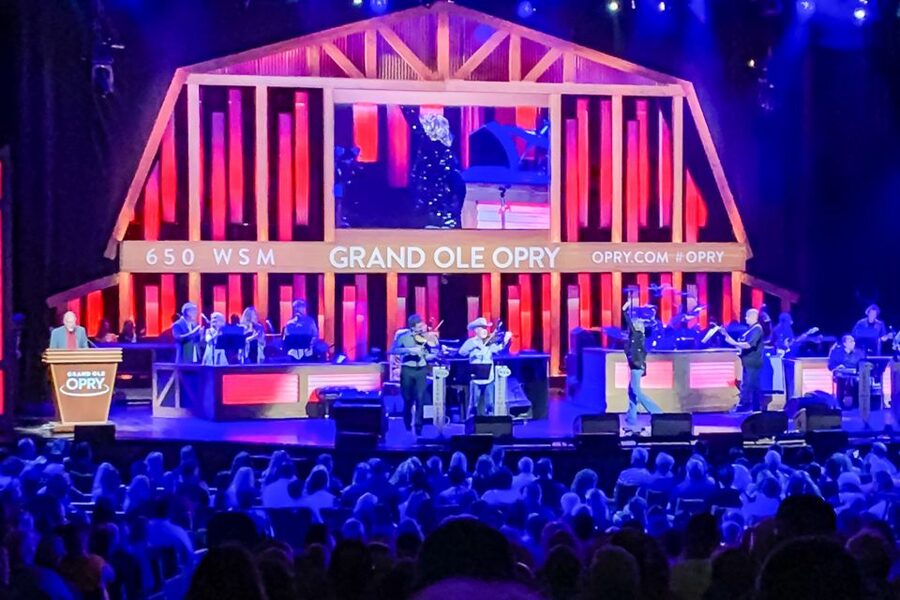 Nashville: Grand Ole Opry Show Ticket - What the Grand Ole Opry Show Really Is