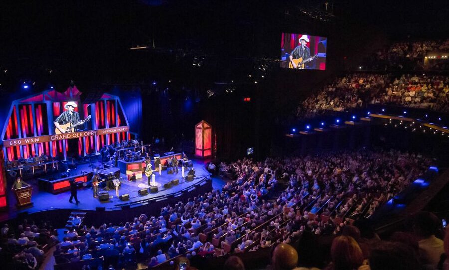 Nashville: Grand Ole Opry Show Ticket - The Stage, Sound, and Seating
