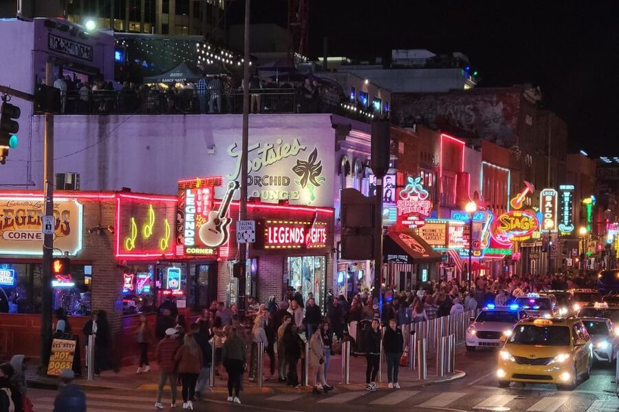 Nashville: Music City Nighttime Trolley Tour - Key points to know before you go
