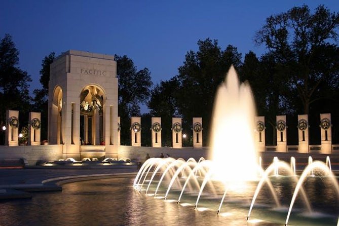 National Mall Night Tour with 10+ Monuments (Public or Private) - Vietnam, Iwo Jima, and Arlington after dark