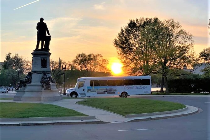 National Mall Night Tour with 10+ Monuments (Public or Private) - Optional tickets for the next day