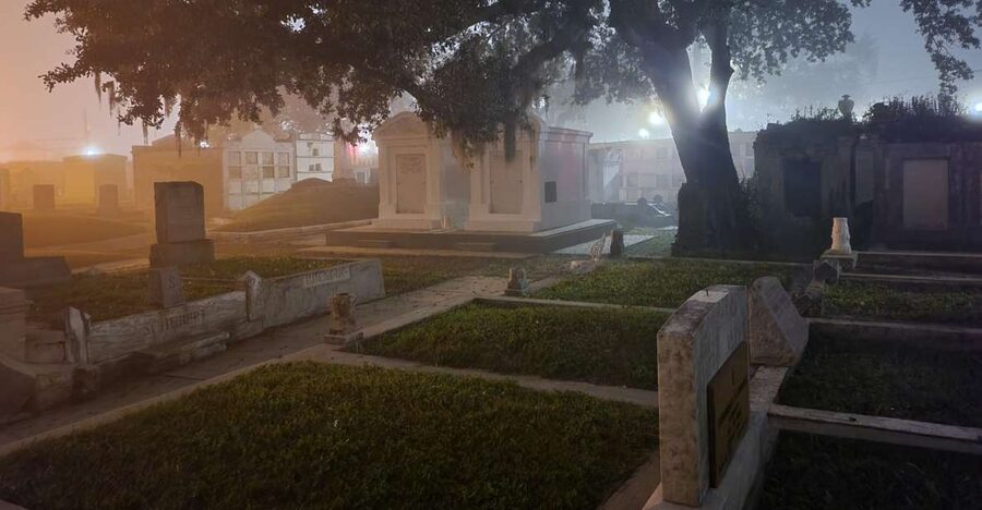 New Orleans: Cemetery Bus Tour At Dark with Exclusive Access - Starting in the French Quarter with a drink option