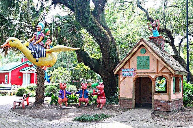New Orleans City and Cemetery 2-Hour Bus Tour - City Park, beignets, and a needed break