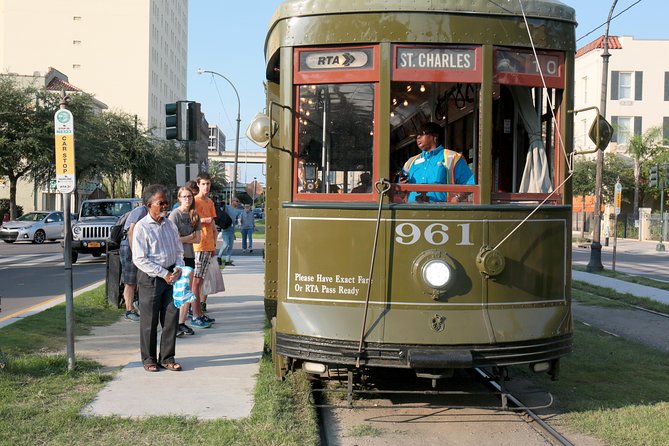 New Orleans City Sightseeing Hop-On Hop-Off Bus Tour - A practical overview of the New Orleans bus tour