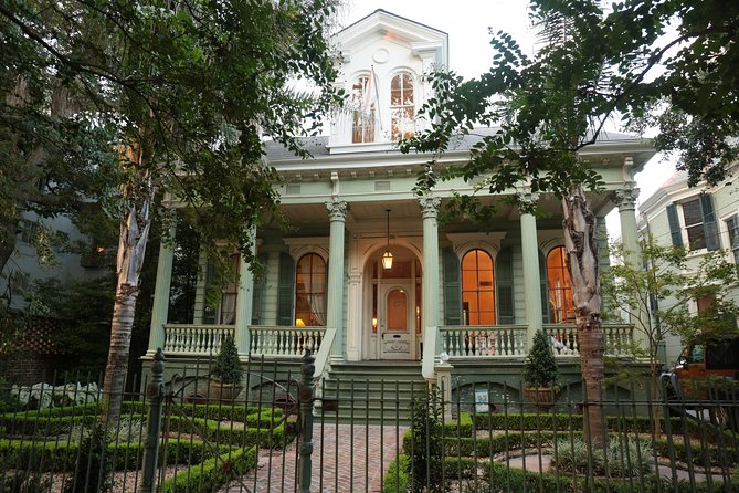 New Orleans City Sightseeing Hop-On Hop-Off Bus Tour - Canal Street, Bourbon Street, and the downtown core