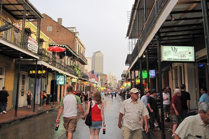 New Orleans City Tour: French Quarter, Garden District & Cemetery - The Superdome, Frenchmen Street, and French Market
