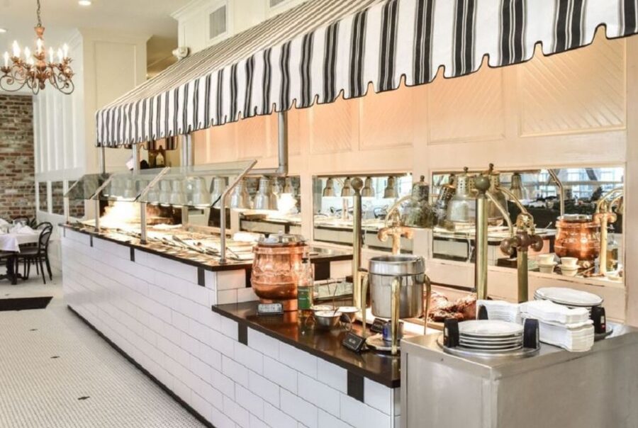 New Orleans: 'Court of Two Sisters' Jazz Brunch Buffet - Dessert deserves its own plate