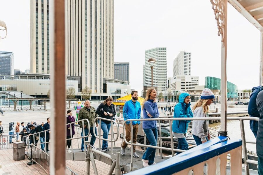 New Orleans: Evening Jazz Boat Cruise with Optional Dinner - The river views, from sunset to Jackson Square