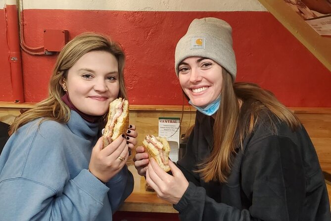 New Orleans Food Walking Tour of the French Quarter with Small-Group Option - Practical details for a smoother outing