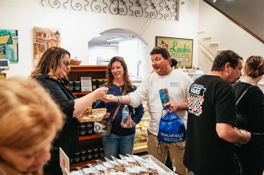 New Orleans: French Quarter Food History Walking Tour - Vegetarian diners and food restrictions