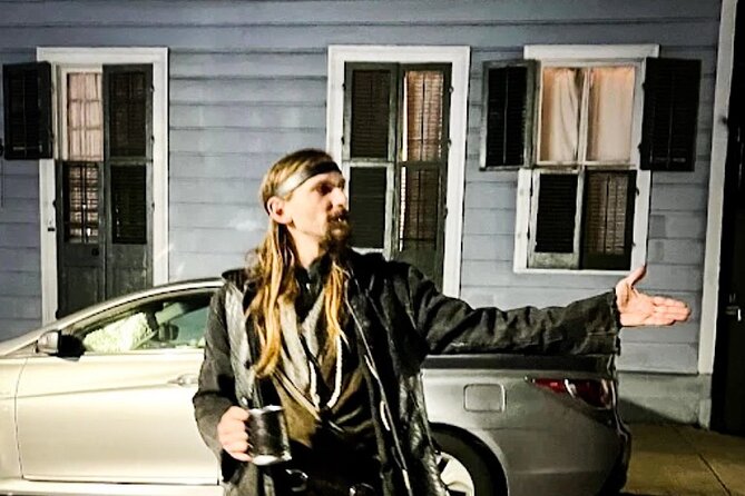 New Orleans Premier Ghost, Voodoo and Vampire Walking Tour - Lafitte’s Blacksmith Shop Bar and a useful mid-tour pause