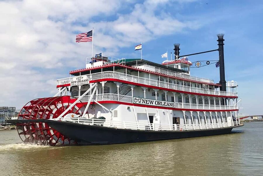 New Orleans: Sunday Steamboat Jazz Cruise + Optional Brunch - The brunch: Louisiana comfort food with a few limits