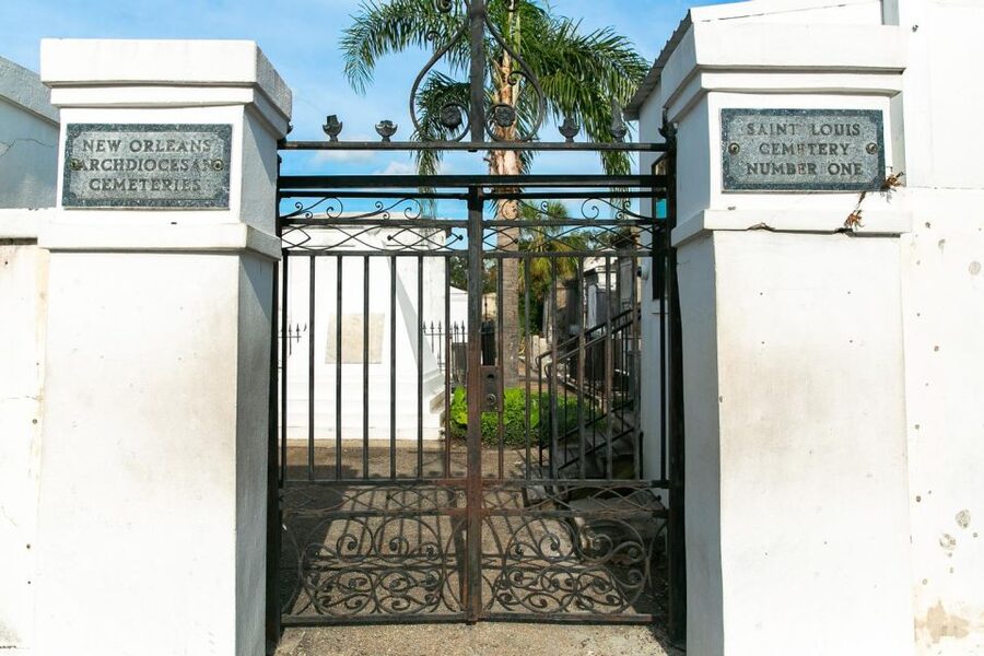 New Orleans: Walking Tour Inside St. Louis Cemetery No. 1 - Key points to know before you go