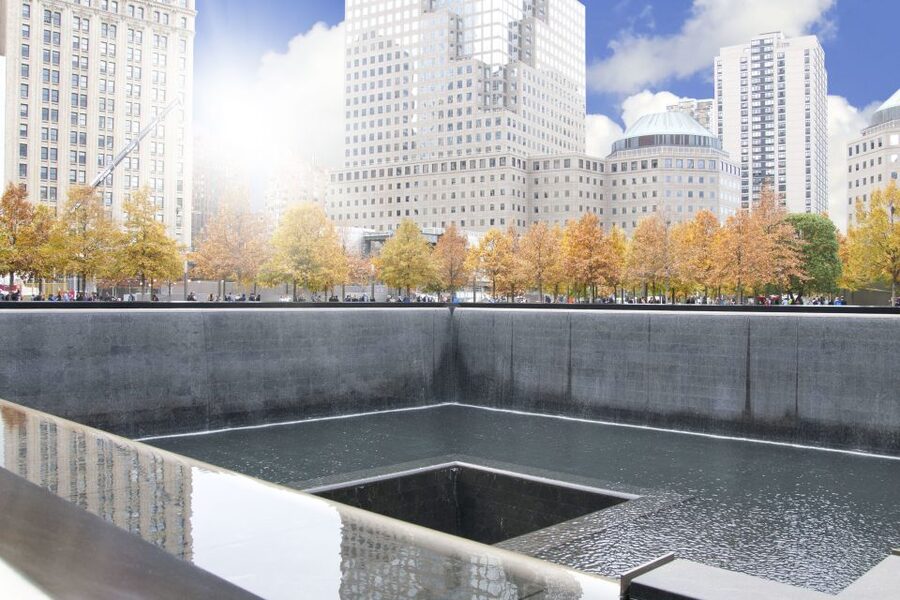 New York City: 9/11 Ground Zero Tour with All Access Option - Why a guide changes the Ground Zero visit
