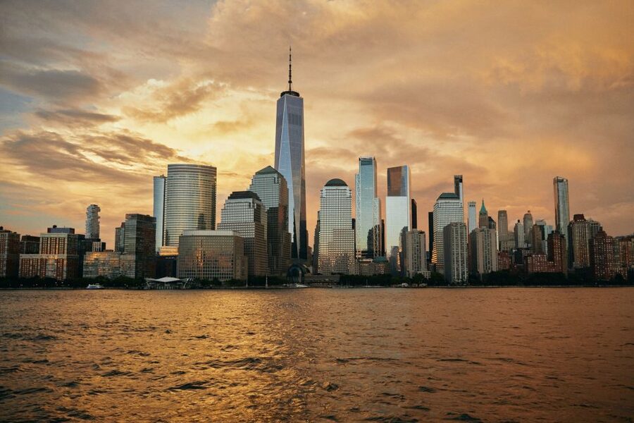 New York City: Gourmet Dinner Cruise with Live Music - The meal: plenty of food, with a few menu questions