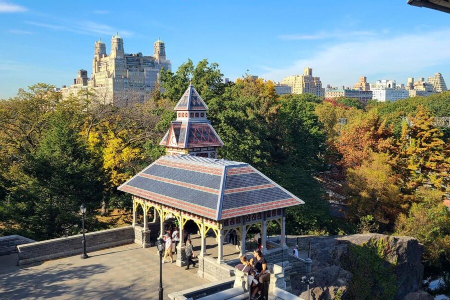 New York City: Highlights of Central Park Bike or eBike Tour - The Loeb Boathouse and park water views