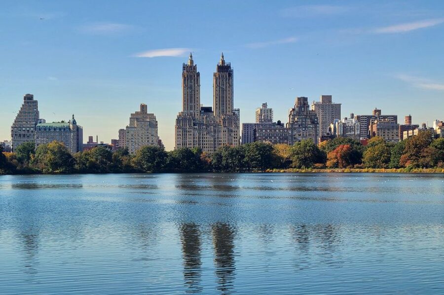New York City: Highlights of Central Park Bike or eBike Tour - The Reservoir: open views and a little effort