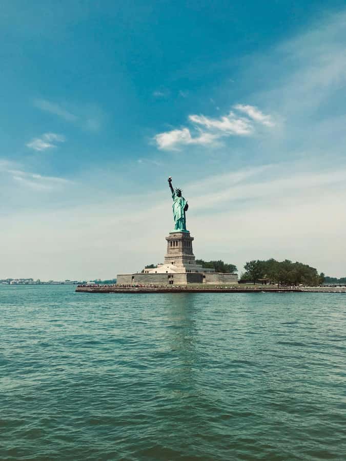 New York City: Statue of Liberty & Ellis Island Guided Tour - Why this tour works as a New York history lesson
