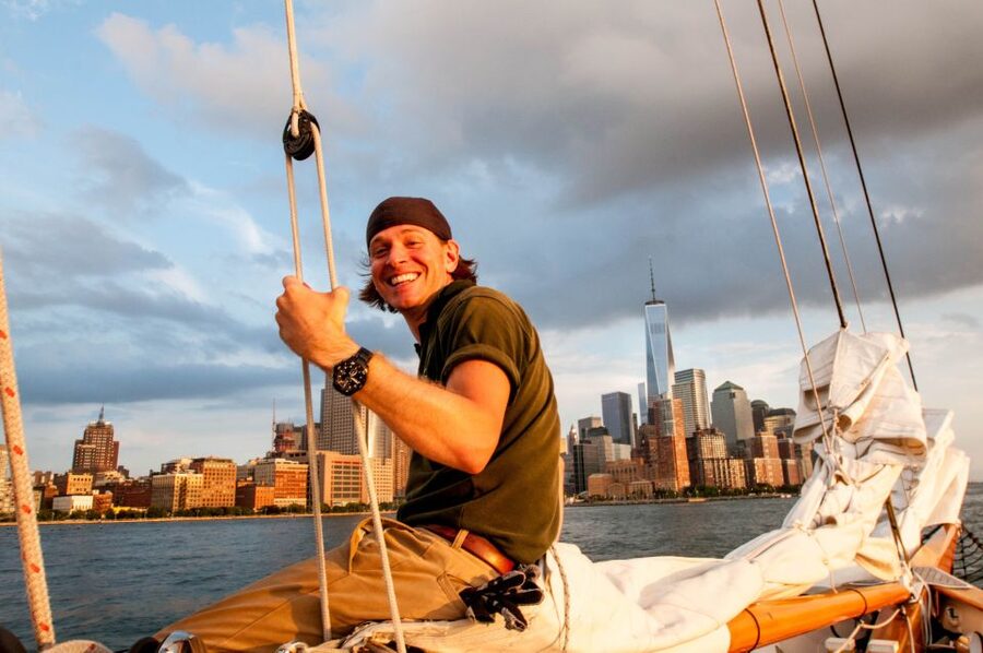 New York City: Sunset Sail Aboard a Schooner - What the sailing atmosphere is really like