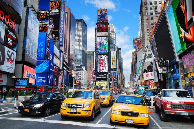 New York in One Day Guided Sightseeing Tour - Bus comfort, seating, and seasonal conditions