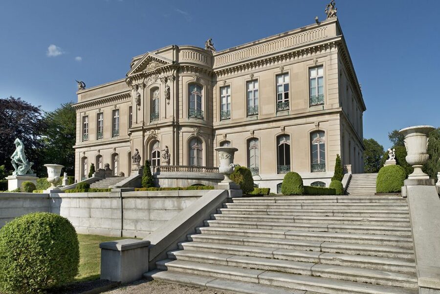 Newport: Newport Mansions Ticket - 1 or 2 Mansions - Audio tours, paper scripts, and the pace of your visit