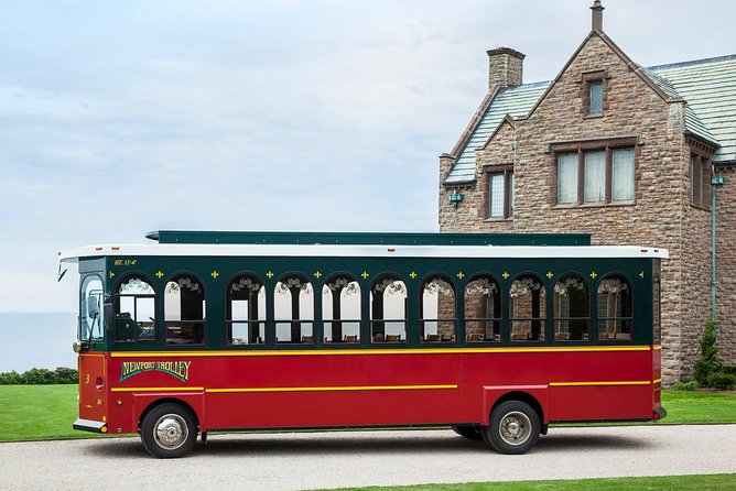 Newport Trolley Tour - Viking Scenic Overview - Weather, comfort, and family planning