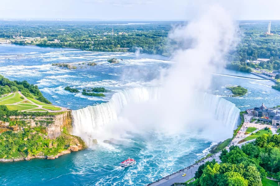 Niagara Falls: Canadian and American Deluxe Day Tour - Cave of the Winds puts you at the base of Bridal Veil Falls