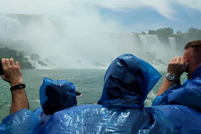 Niagara Falls in 1 Day: Tour of American and Canadian Sides - Pickup, timing, and the border crossing