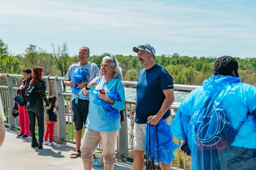 Niagara Falls, USA: American Tour & Maid of The Mist - Niagara Falls State Park and the human story