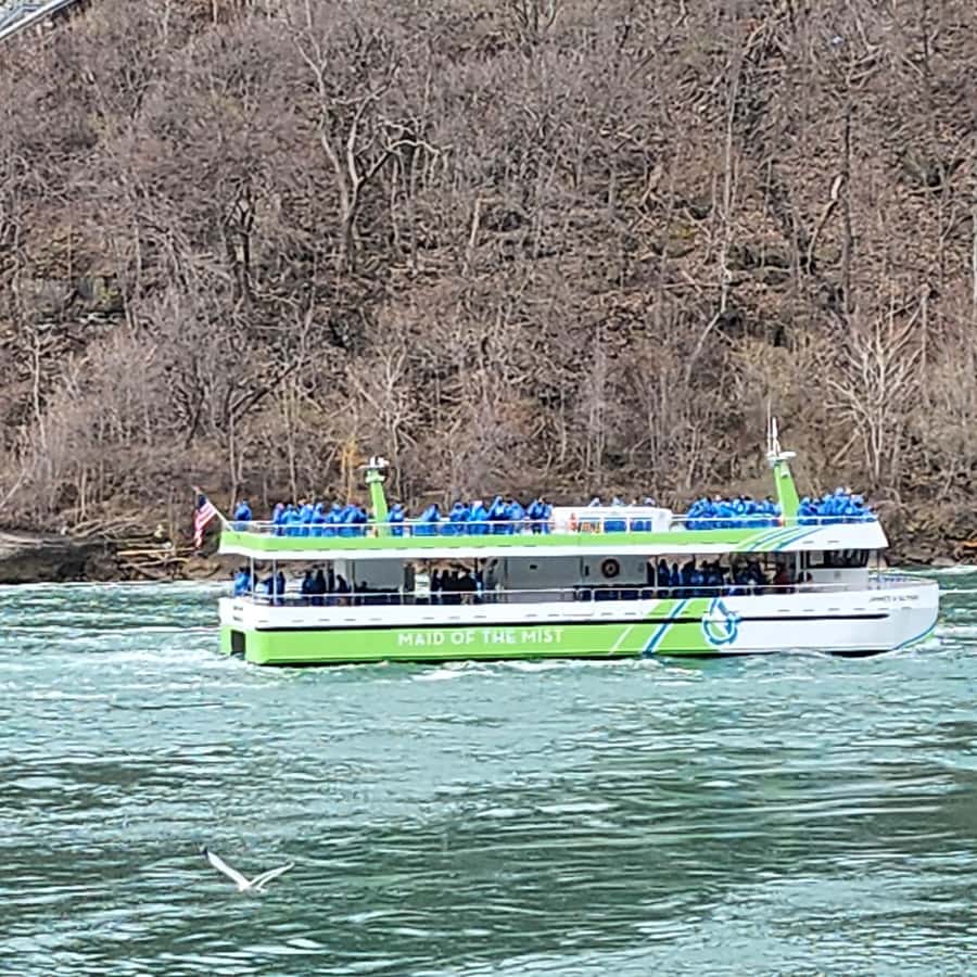 Niagara Falls, USA: Guided Tour with Maid of the Mist Cruise - The park walk and Crow’s Nest views