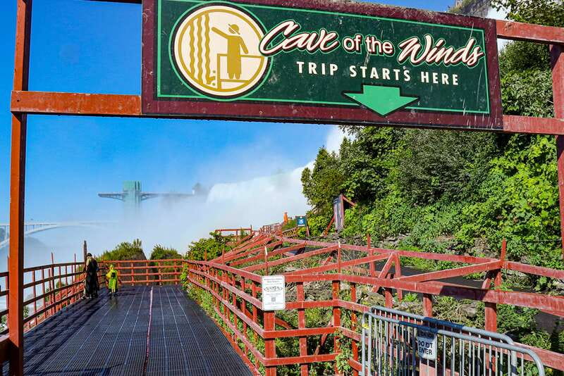 Niagara Falls, USA: Maid of Mist & Cave of Winds Combo Tour - Guides make the difference