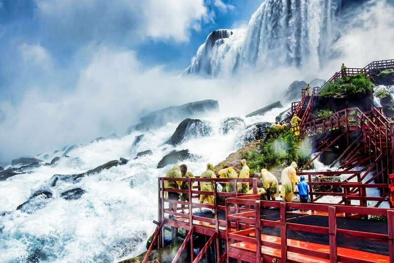 Niagara Falls, USA: Maid of Mist & Cave of Winds Combo Tour - Riding the all-electric Maid of the Mist