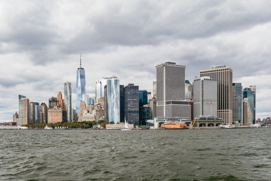 NYC: Around Manhattan Official NYC Architecture Cruise - Why the waterfront is the real subject