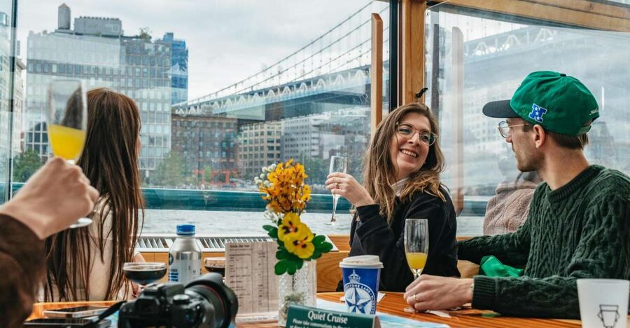 NYC: Around Manhattan Official NYC Architecture Cruise - What the 165-minute schedule feels like