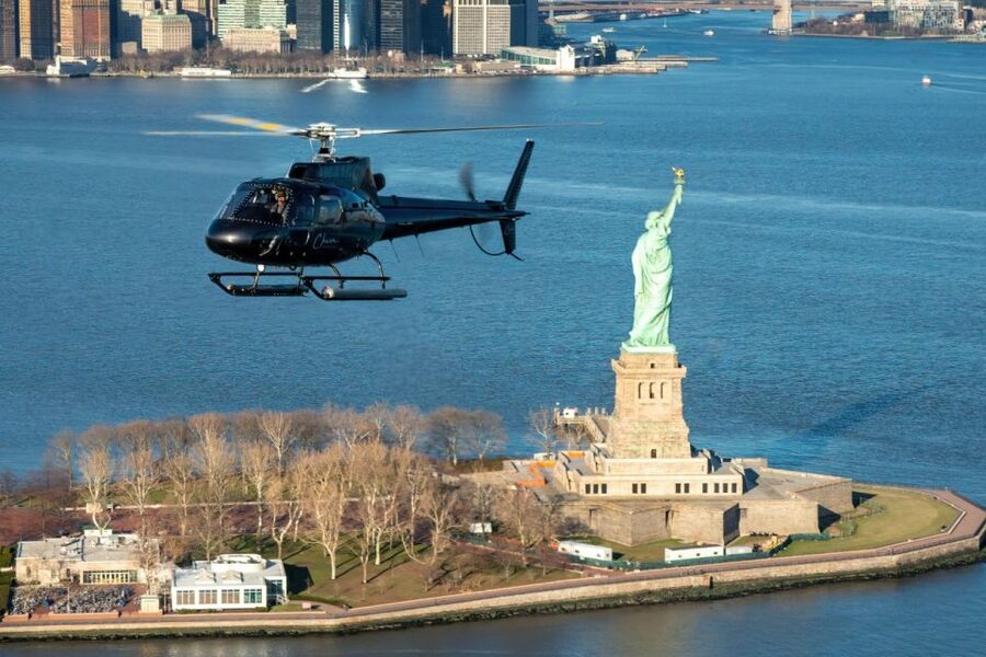 NYC: Big Apple Helicopter Tour - Midtown from above: Empire State, Chrysler, and Grand Central